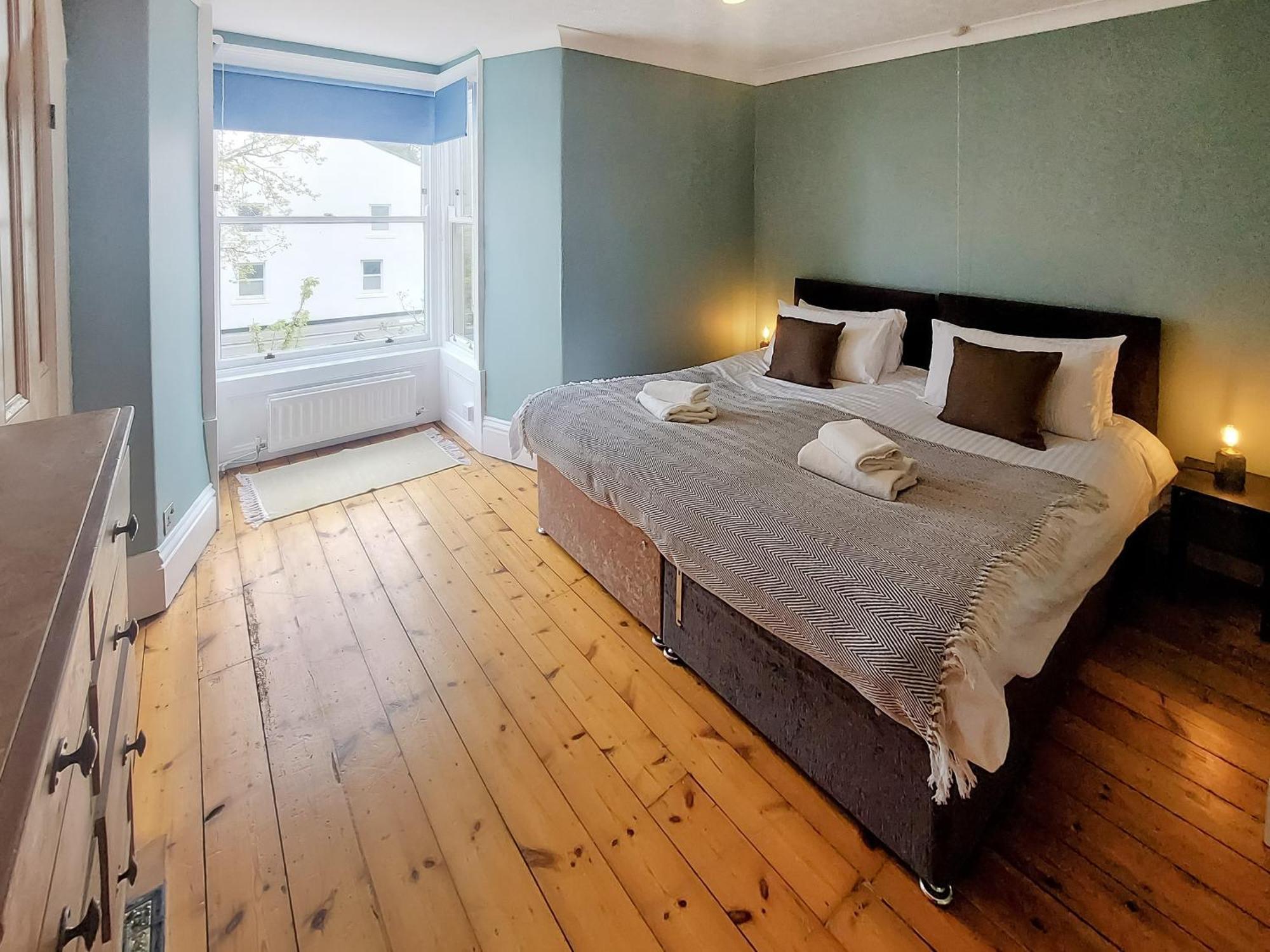 Oakridge Villa Hinderwell Bagian luar foto
